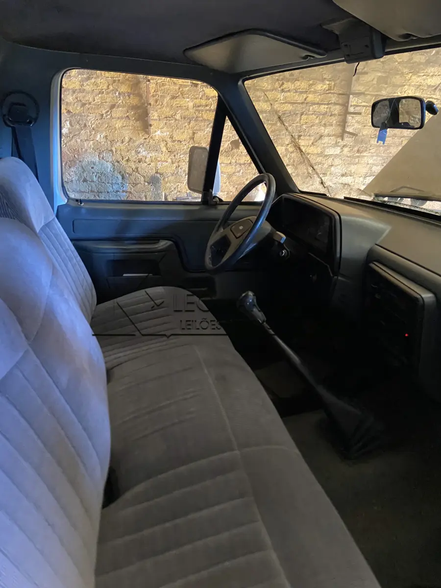 LOTE 000 - FORD F1000 SS