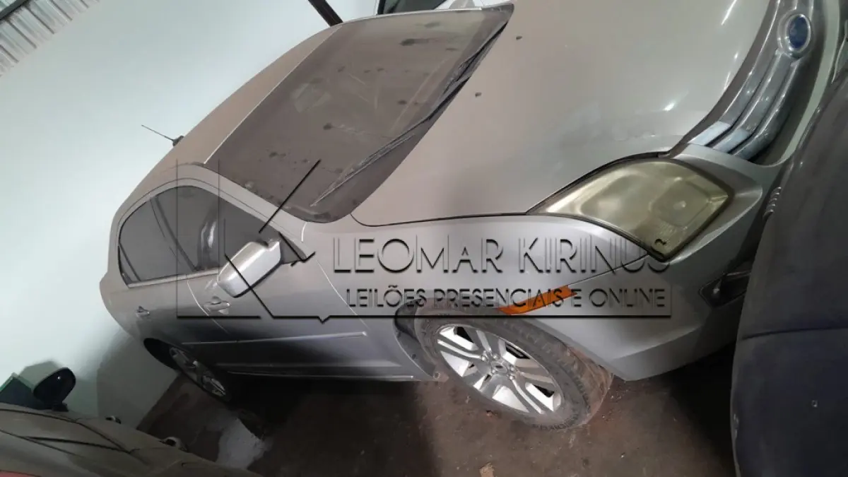 LOTE 000 - FORD FUSION