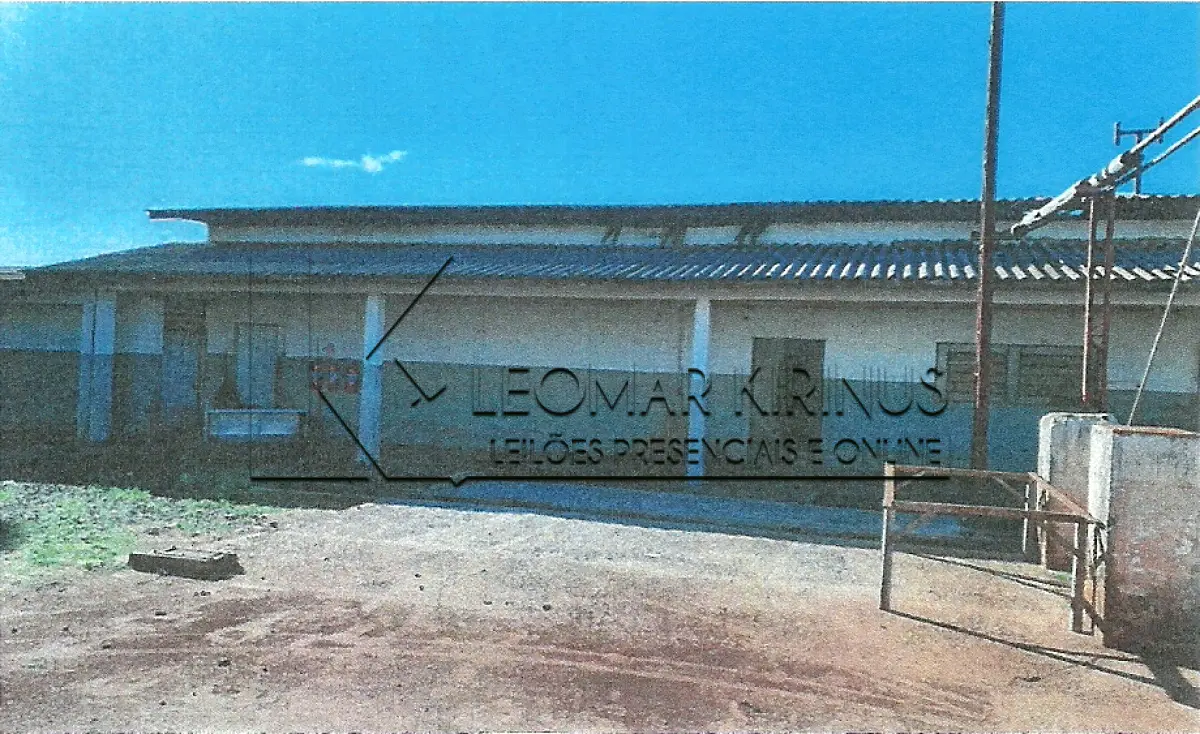 LOTE  - ÁREA DE TERRAS DE 05HA E INSTALAÇÕES DE FRIGORÍFICO