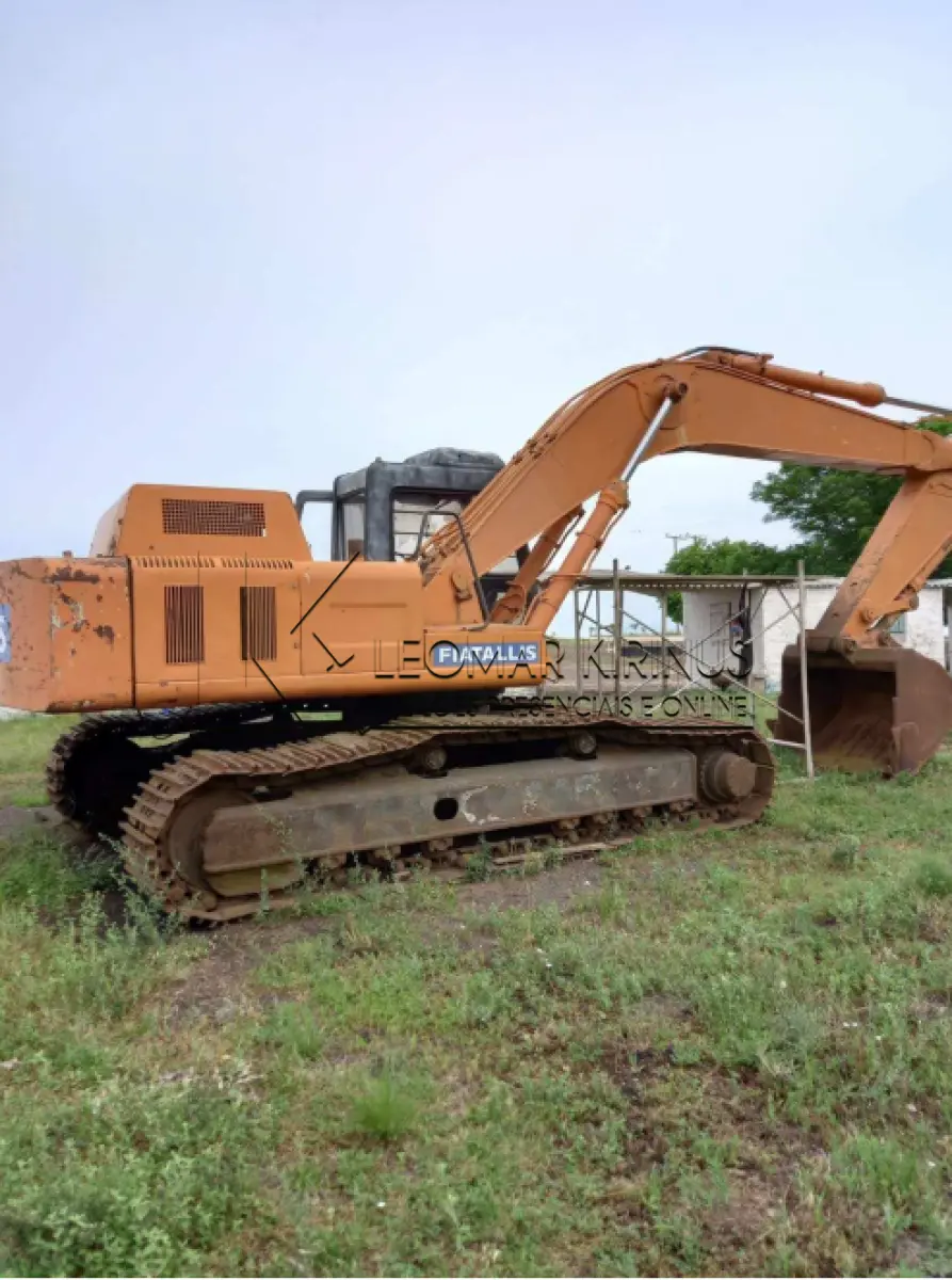 LOTE 001 - ESCAVADEIRA FIATALLIS