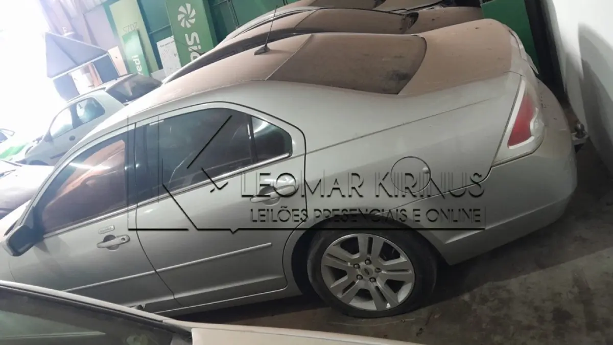 LOTE 000 - FORD FUSION
