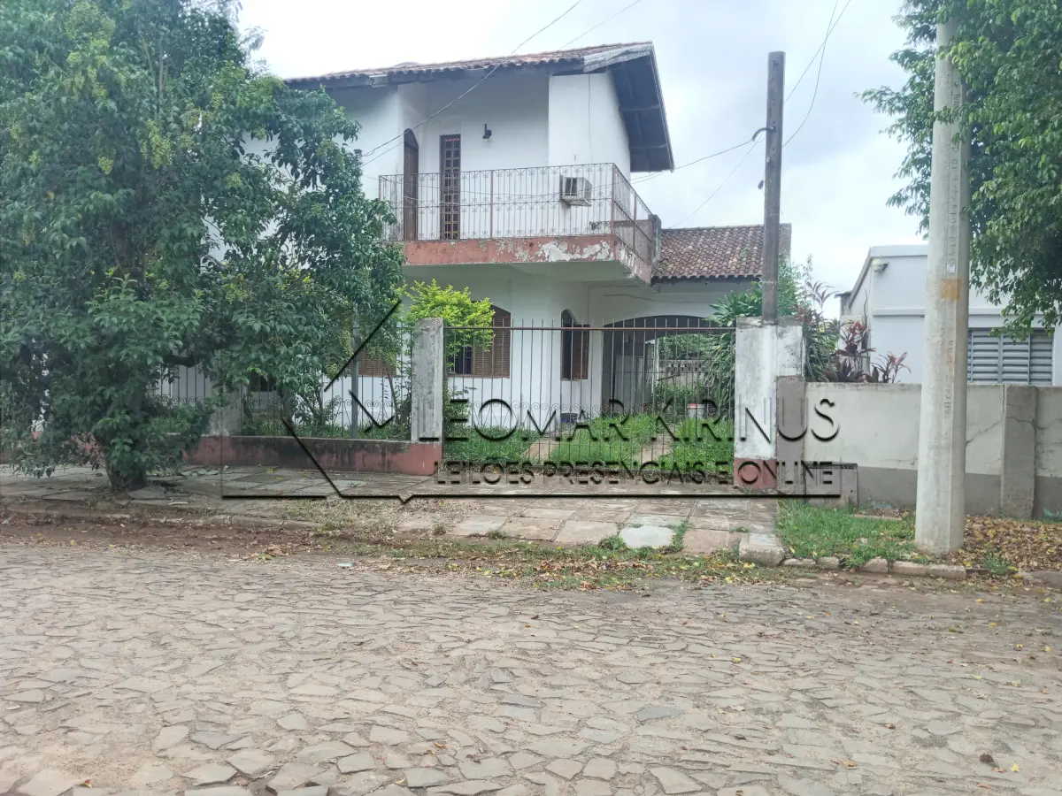 LOTE 001 - IMÓVEL EM TERRENO DE 531M²