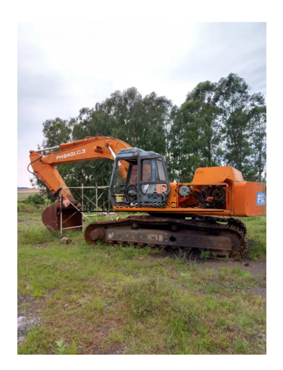 LOTE 001 - ESCAVADEIRA FIATALLIS