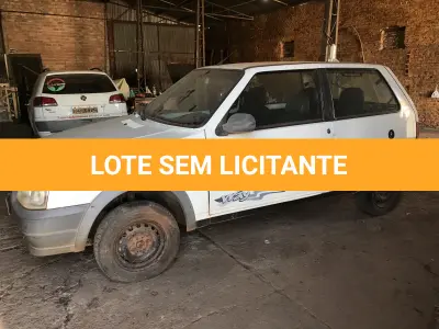 LOTE 001 - FIAT UNO MILLE WAY ECONOMY