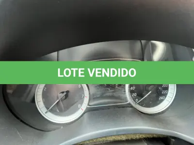 LOTE 001 - NISSAN SENTRA