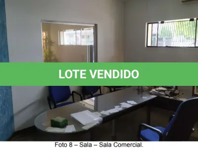 LOTE 000 - PRÉDIO COMERCIAL E RESIDENCIAL