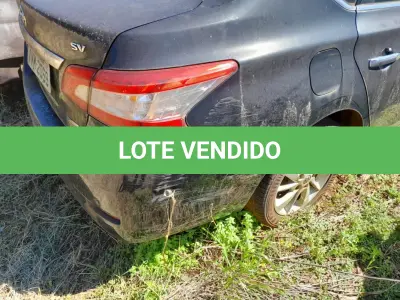 LOTE 001 - NISSAN SENTRA