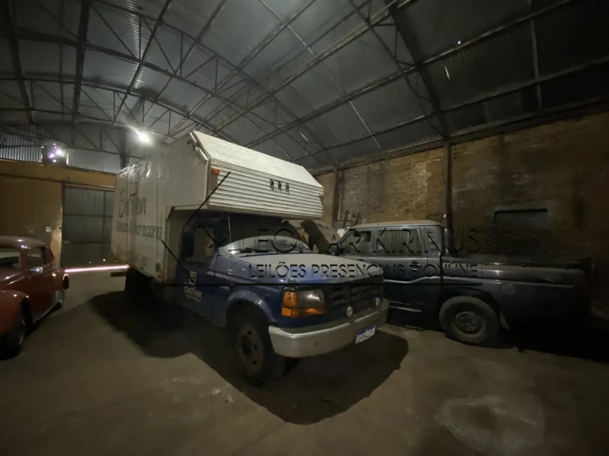 LOTE 000 - FORD F4000