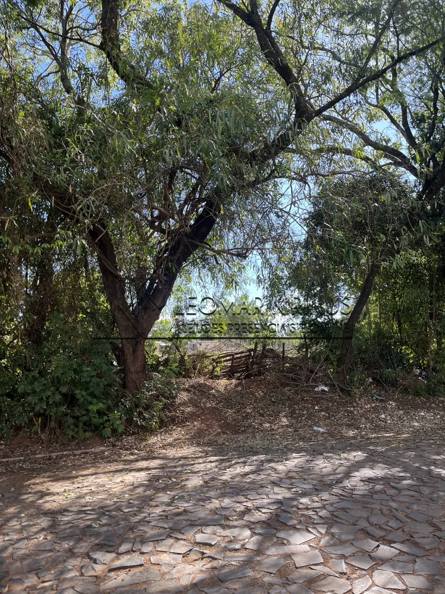 LOTE 001 - TERRENO COM ÁREA DE 379,58M²