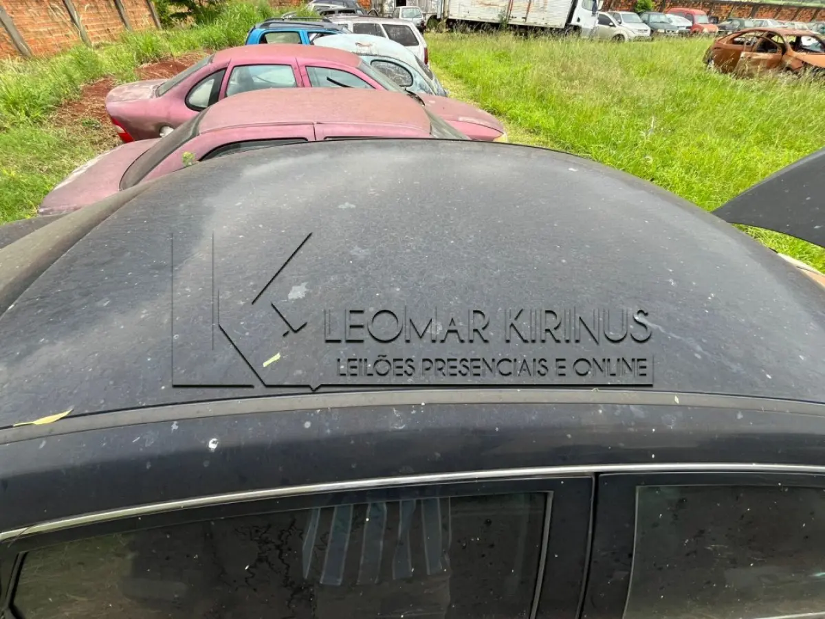 LOTE 001 - NISSAN SENTRA