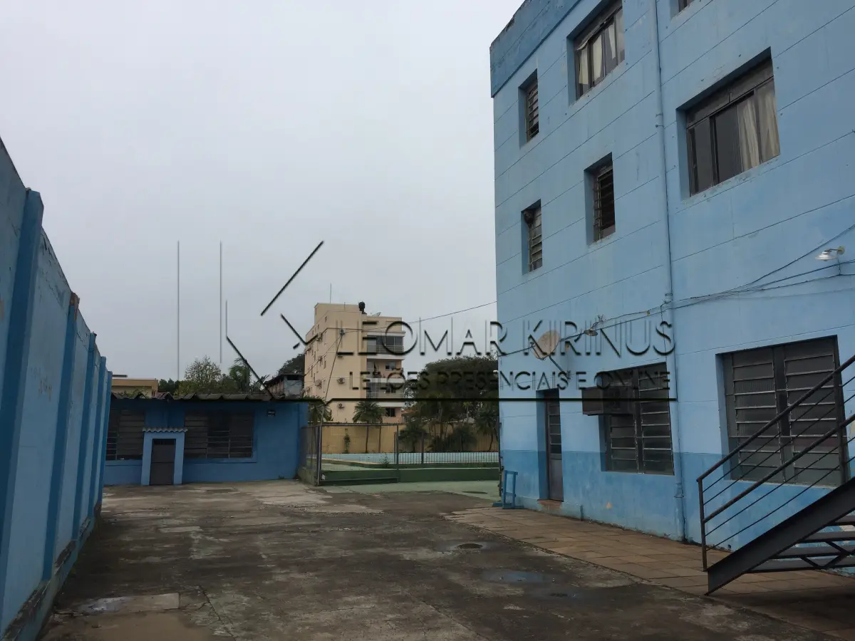 LOTE 001 - IMÓVEL COMERCIAL - SEDE DE CLUBE SOCIAL