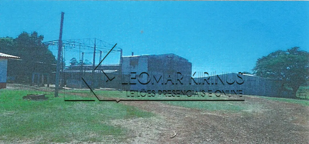 LOTE  - ÁREA DE TERRAS DE 05HA E INSTALAÇÕES DE FRIGORÍFICO