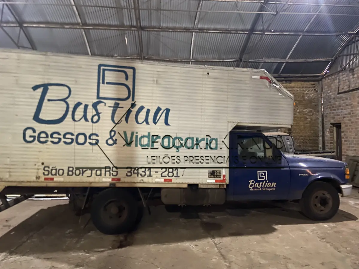 LOTE 000 - FORD F4000