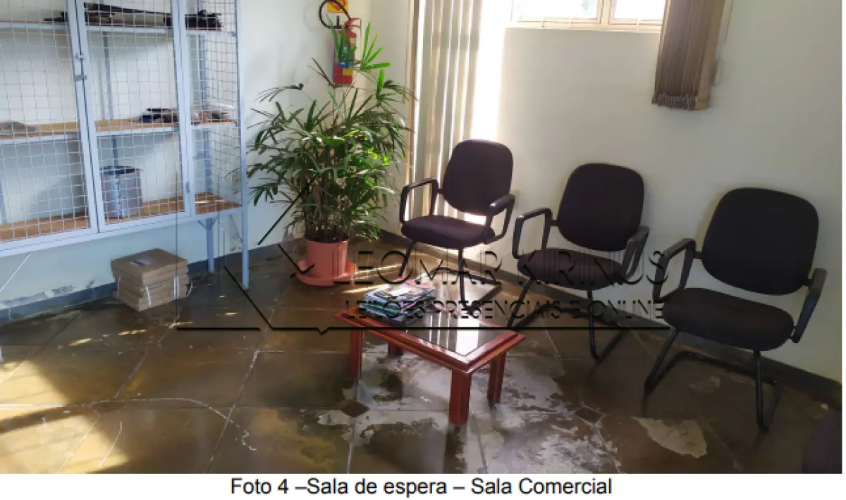 LOTE 000 - PRÉDIO COMERCIAL E RESIDENCIAL