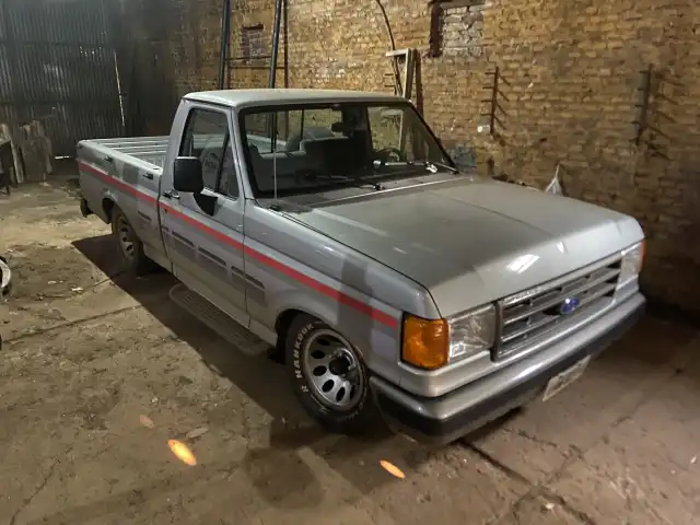 FORD F1000 SS