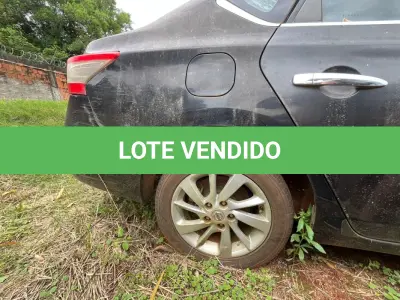 LOTE 001 - NISSAN SENTRA