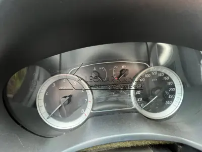 LOTE 001 - NISSAN SENTRA