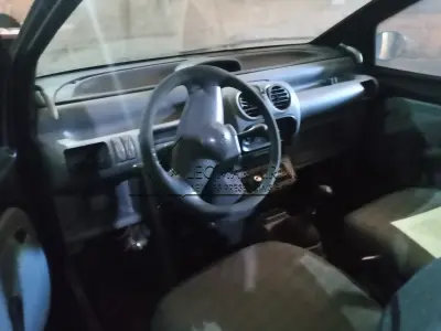 LOTE 000 - RENAULT TWINGO