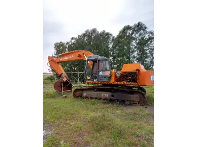 LOTE 001 - ESCAVADEIRA FIATALLIS