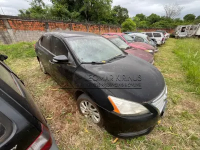 LOTE 001 - NISSAN SENTRA
