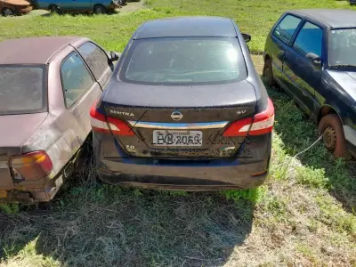LOTE 001 - NISSAN SENTRA