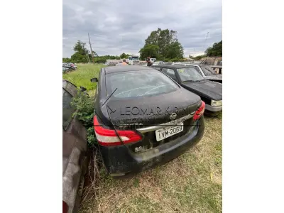 LOTE 001 - NISSAN SENTRA