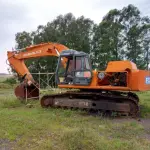 LOTE 001 - ESCAVADEIRA FIATALLIS