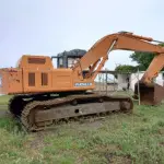 LOTE 001 - ESCAVADEIRA FIATALLIS