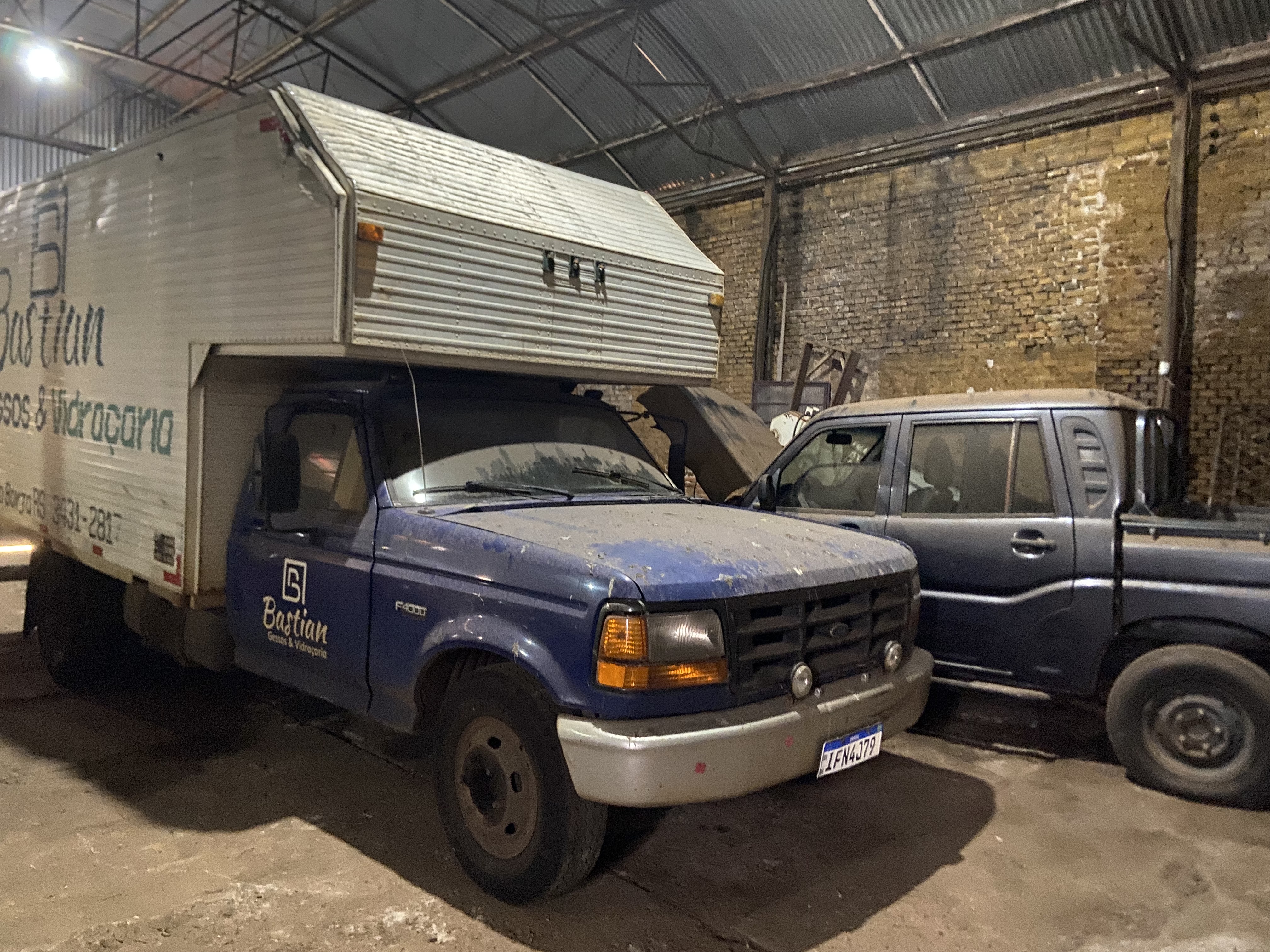 FORD F4000